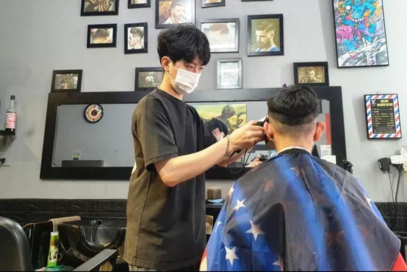 Từ 12h ngày 13/7, Hà Tĩnh cho hoạt động trở lại một số dịch vụ như cắt tóc, gội đầu (ảnh minh họa)