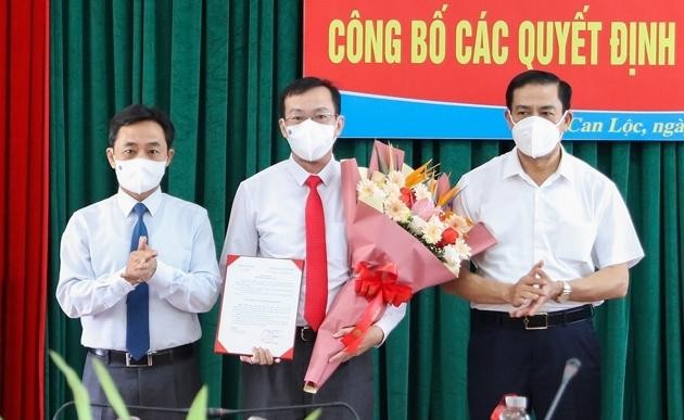 Ban thường vụ Tỉnh ủy Hà Tĩnh công bố quyết định ông Nghiêm Sỹ Đống nhận công tác tại cơ quan Huyện ủy Can Lộc .
