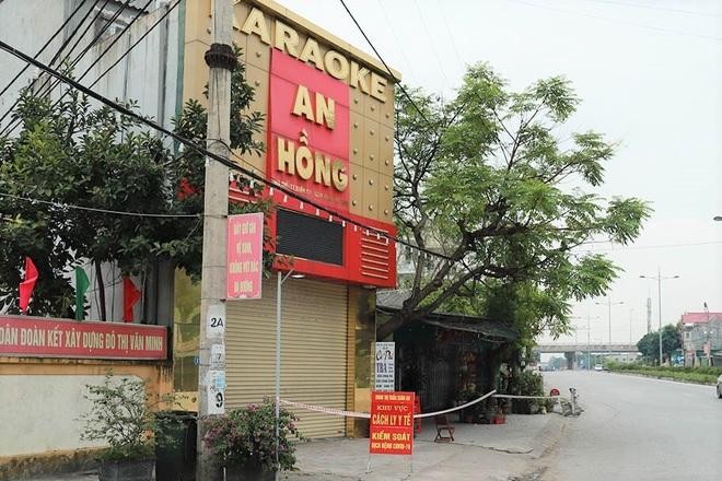 Quán karaoke An Hồng ở huyện Nghi Xuân (Hà Tĩnh) nơi phát hiện nhiều nhân viên mắc COVID-19.