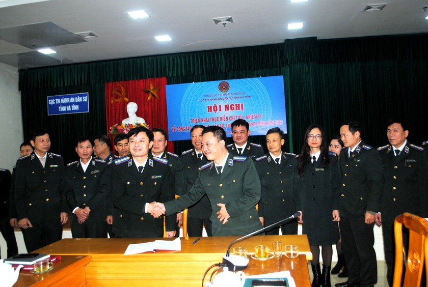 Cục THADS tỉnh Hà Tĩnh ký kết giao ước thi đua năm 2023.