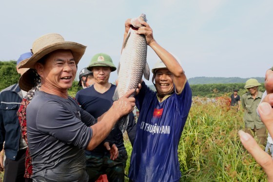 Lễ hội đánh cá Vực Rào ra đời và tồn tại đến nay hàng trăm năm tại xã Xuân Viên.