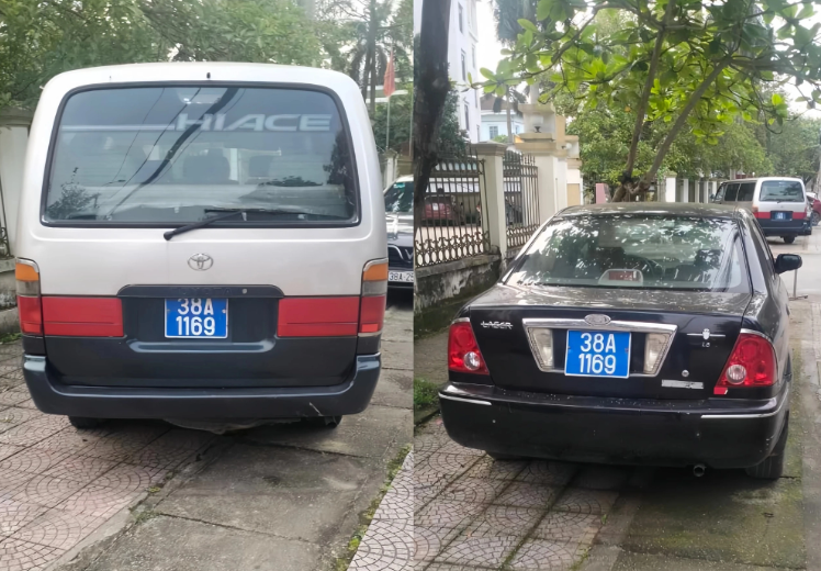 Hai chiếc xe ô tô biển số màu xanh 38A – 1169 đậu trên đường Võ Liêm Sơn, TP Hà Tĩnh. Ảnh: PV