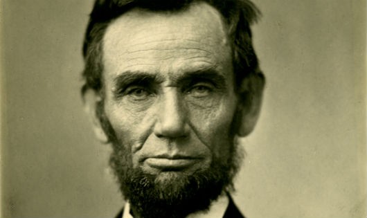  Tổng thống thứ 16 của Mỹ Lincoln.