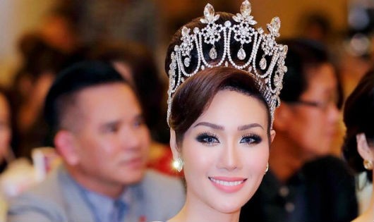 Hoa hậu, doanh nhân Kim Nguyễn: “Vương miện chỉ là đồ trang sức“