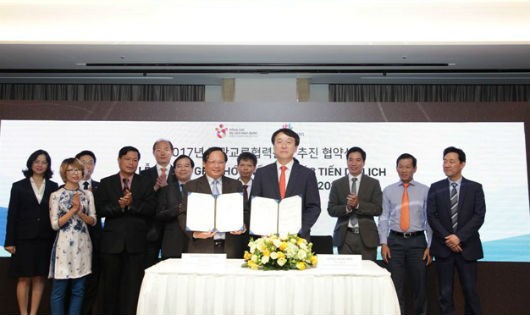 Tổng cục Du lịch Việt Nam và Tổng cục Du lịch Hàn Quốc ký kết Biên bản ghi nhớ hợp tác phát triển Du lịch năm 2017