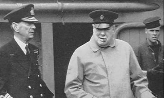 Churchill, Thủ tướng Anh, người đặt tên đội đặc nhiệm Commandos.