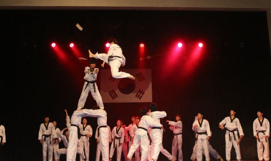 Taekwondo kết hợp với K.pop