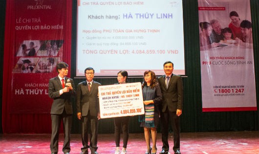 Prudential chi trả hơn 4 tỷ đồng cho gia đình nữ doanh nhân Hà Linh tại Lâm Đồng