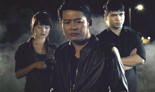 Hóa thân của nghệ sĩ Tấn Beo trong bộ phim “Thám tử Hênry” mà anh đảm nhiệm vai trò vừa là nhà sản xuất vừa là diễn viên chính.