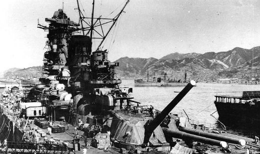 Tàu chiến Yamato trong một lần bảo dưỡng