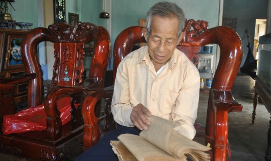 Lão nông Trần Ngọc chữa bệnh xương khớp đã 50 năm qua