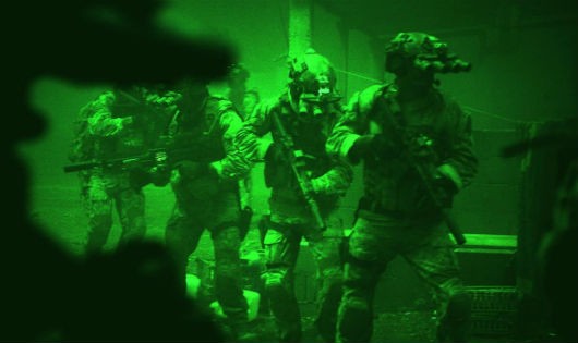 Cuộc đột kích tiêu diệt Bin Laden của SEAL 6 được mô phỏng trong bộ phim “Anh hùng trong bóng tối”. 