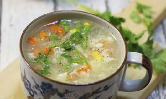 Trước khi uống rượu nên ăn súp để tráng một lớp chất béo lên niêm mạc dạ dày, giảm hấp thụ rượu.
