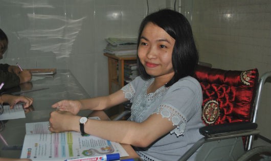 Cô giáo khuyết tật Lê Thị Hồng Yến.