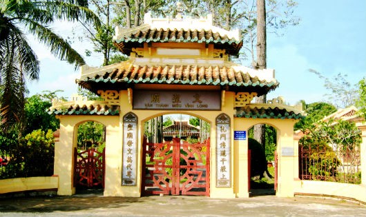 Văn Thánh Miếu Vĩnh Long, công trình Nguyễn Thông là một trong những người chủ xướng xây dựng