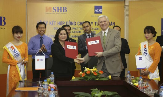 Tạp chí The Asian Banking and Finance trao tặng giải thưởng Ngân hàng tài trợ thương mại tốt nhất Việt Nam năm 2017 cho SHB sau khi đánh giá cao năng lực tài chính, kinh nghiệm của SHB trong lĩnh vực này