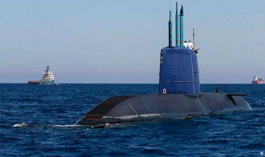 Israel điều tra vụ mua tàu ngầm Đức
