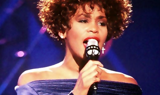 Ca sĩ trẻ tài năng Whitney Houston