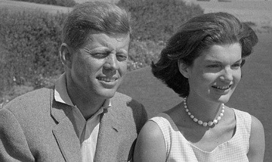 Jacqueline và John Kennedy