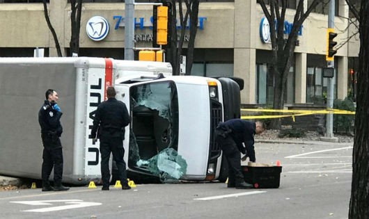 Chiếc xe tải trong vụ tấn công ở thành phố Edmonton