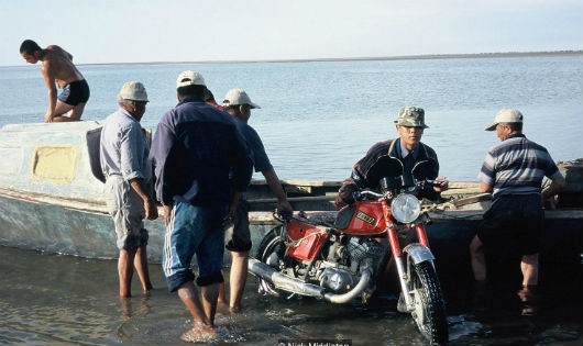Đảo Vozrozhdeniya bị bỏ hoang đã lâu, các nhà khoa học có thể đến đây bằng thuyền