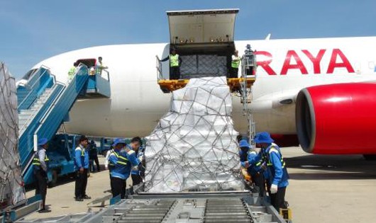 ASEAN chuyển hàng trị giá trên 174.000 USD viện trợ người dân bị lũ lụt