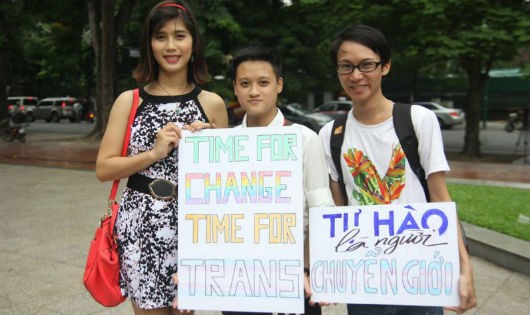 Cộng đồng người chuyển giới bày tỏ niềm vui khi pháp luật Việt Nam cho phép chuyển đổi giới tính