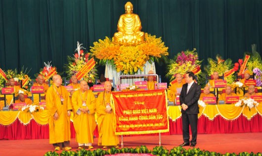 Tu chỉnh Hiến chương Giáo hội Phật giáo Việt Nam: Việt hóa nghi lễ là một công tác trọng tâm 