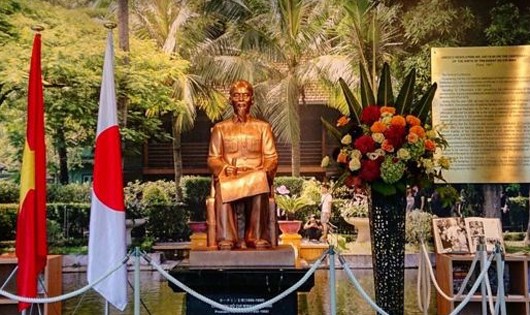 Khánh thành tượng Chủ tịch Hồ Chí Minh tại Nhật Bản