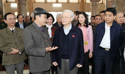 Tổng Bí thư Nguyễn Phú Trọng với các cử tri