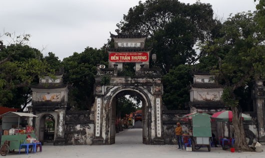 Di tích lịch sử quốc gia đặc biệt đền Trần Thương 