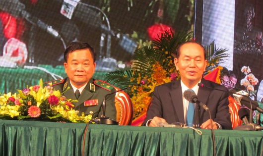 Chủ tịch nước Trần Đại Quang nói chuyện trực tuyến với các cán bộ, chiến sĩ 3 Đồn Biên phòng