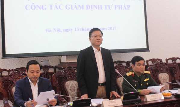 Bộ trưởng Lê Thành Long phát biểu tại cuộc họp