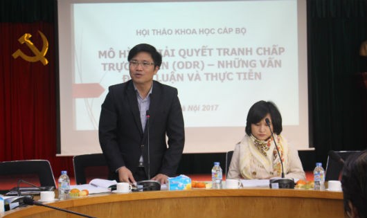 Viện trưởng Nguyễn Văn Cương phát biểu tại Hội thảo