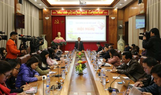 Ông Phạm Lương Sơn cho biết, Bộ LĐ-TB&XH và BHXH Việt Nam đã trình Chính phủ đề xuất phương án áp dụng lộ trình tính lương hưu để giảm thiệt thòi cho lao động nữ