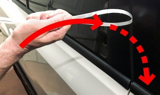 Mẹo hay giúp mở cửa ôtô khi bỏ quên chìa khóa