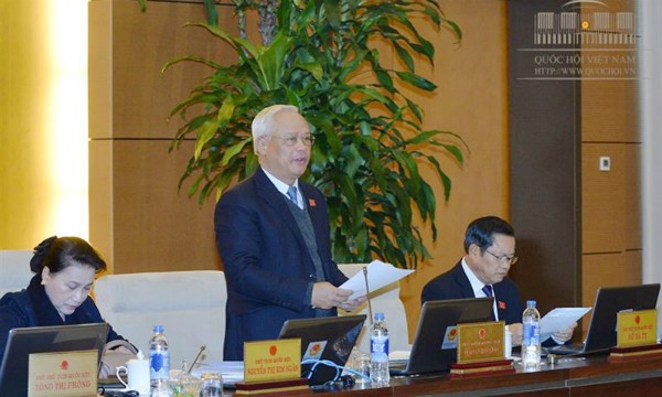 Phó Chủ tịch Uông Chu Lưu điều hành phiên họp