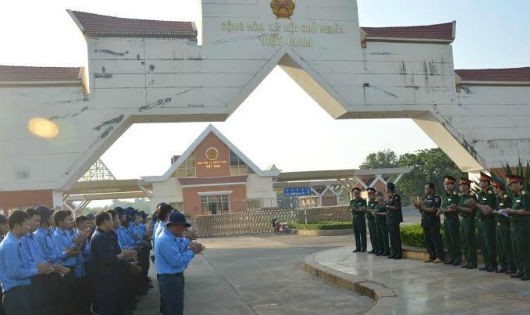 Lễ tiễn hai đội K70, K71 sang Campuchia làm nhiệm vụ tìm kiếm, quy tập hài cốt liệt sĩ quân tình nguyện Việt Nam