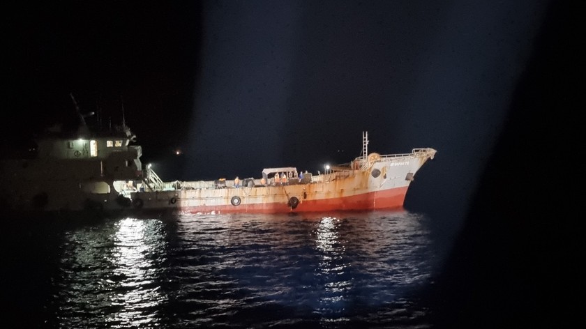 Bắt giữ tàu nhập lậu 480 nghìn lít dầu DO trên biển Tây Nam