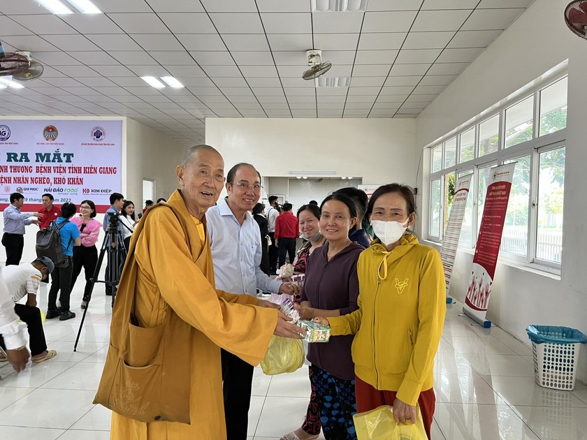Ra mắt Bếp ăn tình thương bệnh viện tỉnh Kiên Giang