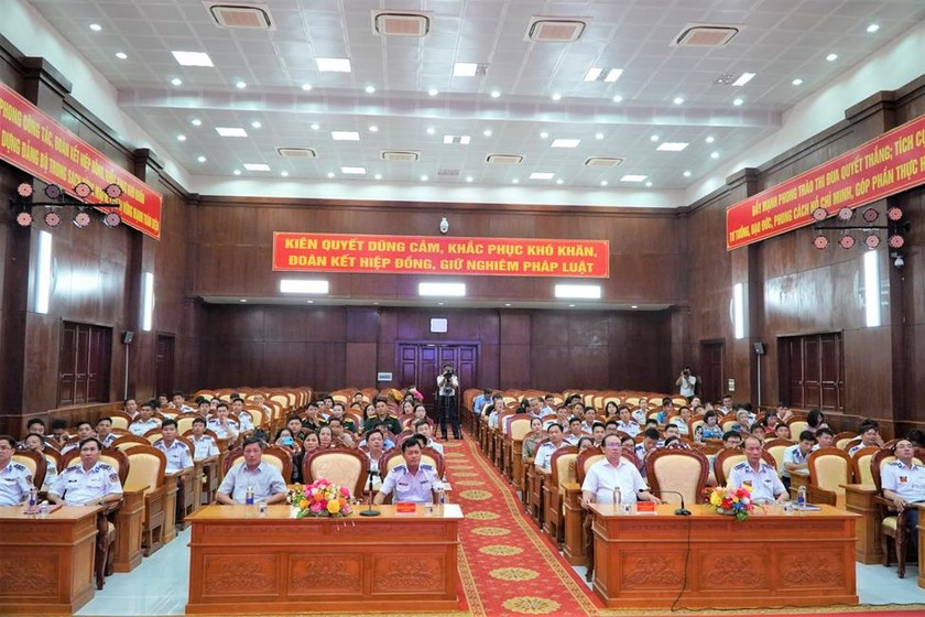 Ban Tuyên giáo Tỉnh uỷ Kiên Giang và BTL Vùng Cảnh sát biển 4 đồng chủ trì hội nghị.