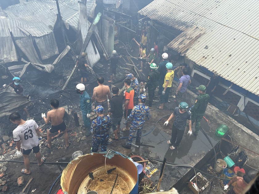  Lực lượng Biên phòng Kiên Giang tích cực tham gia chữa cháy giúp dân 
